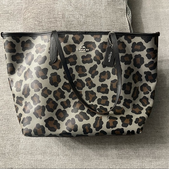Coach Handbags - Coach Leopard Tote